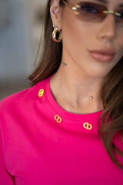 Розова тениска