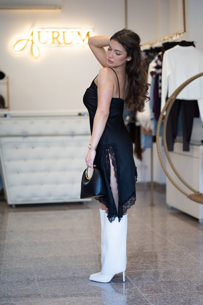 Рокля черна